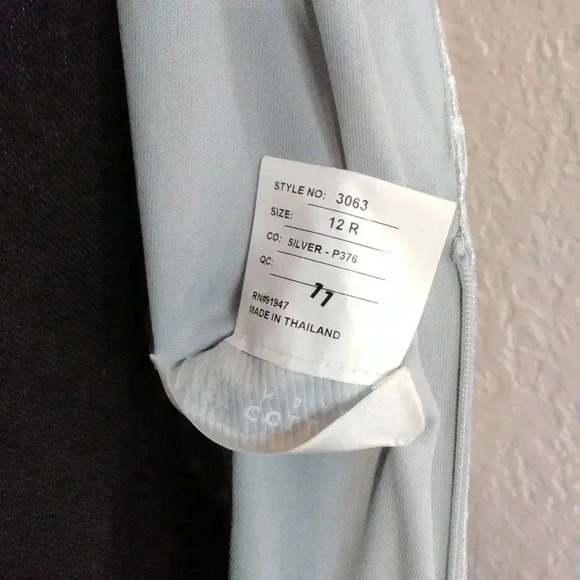 Dessy collection Soho Metallic Column Gown nwot size 12 Regular - Picture 17 of 17